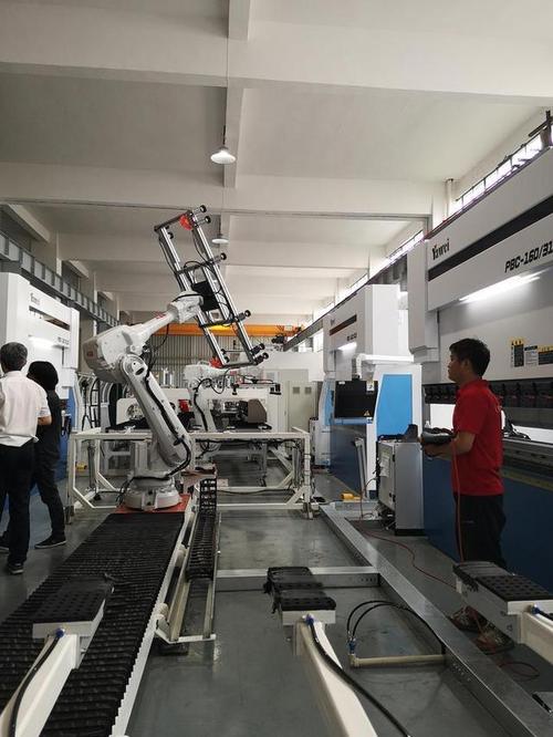 永康门企携手华为 5G互联网智能工厂正式启动，开启互联网数据服务新篇章